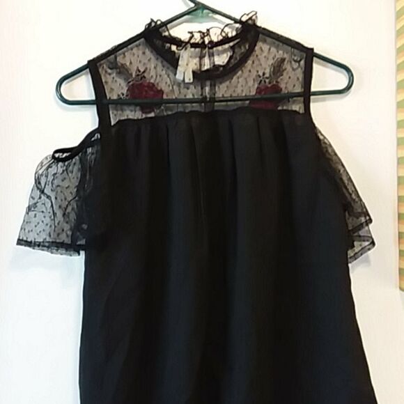 LIVE 4 TRUTH Tulle cold shoulder top - Picture 6 of 6